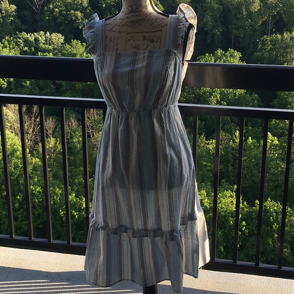 Madison Grey dress - Picture 2 of 7